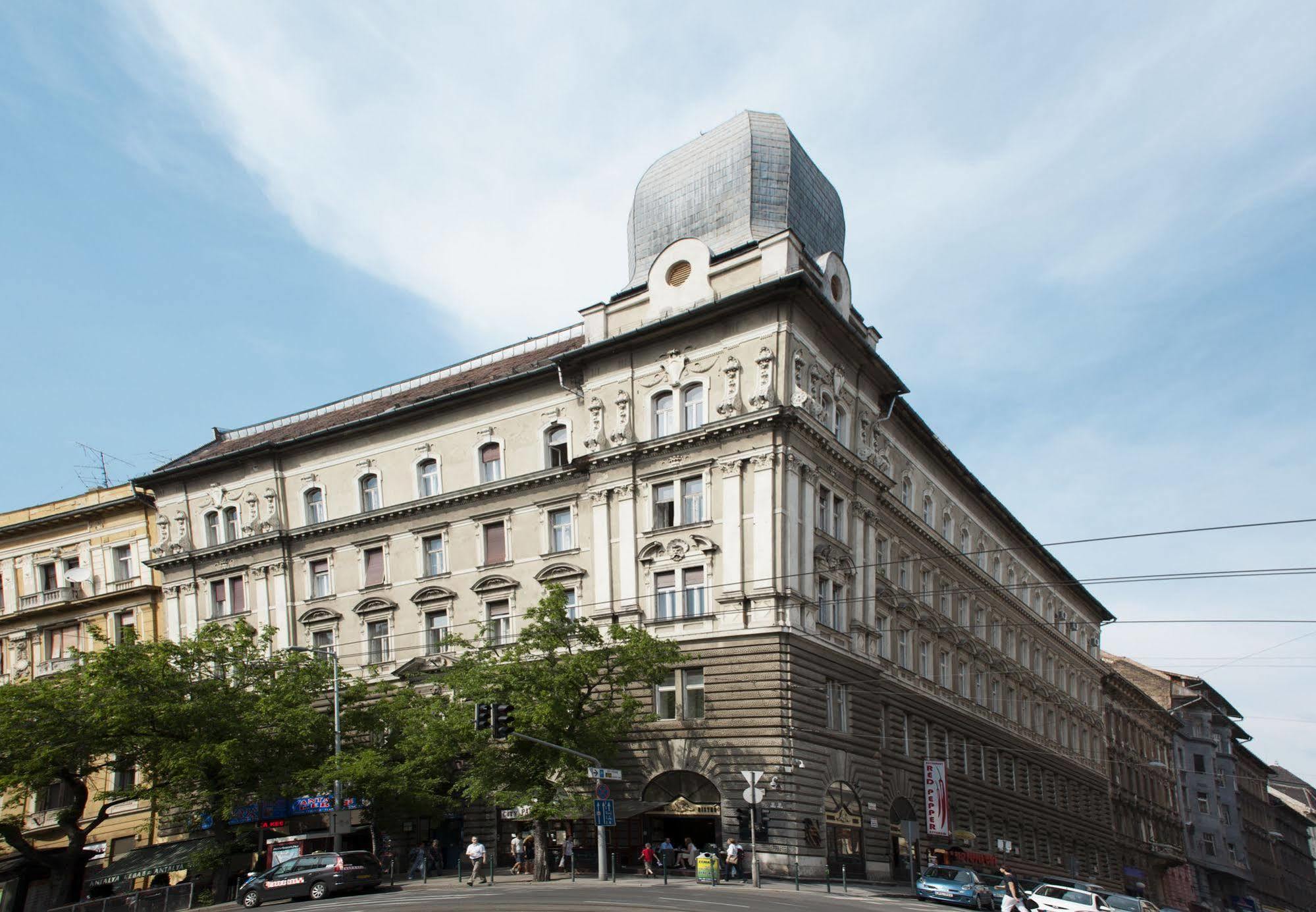 City Hotel Ring Budapest Exterior photo